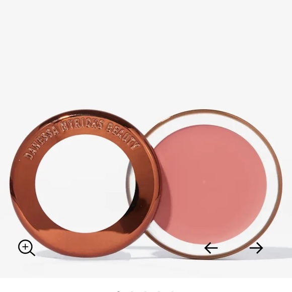 Danessa Myricks Beauty Other - NWT- Danessa Myricks Yummy Skin Blurring Balm Powder